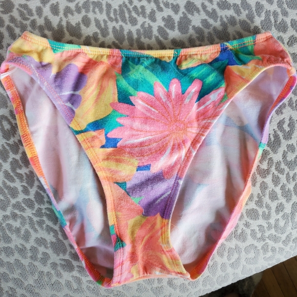 SOLD - Picture 2 of 7